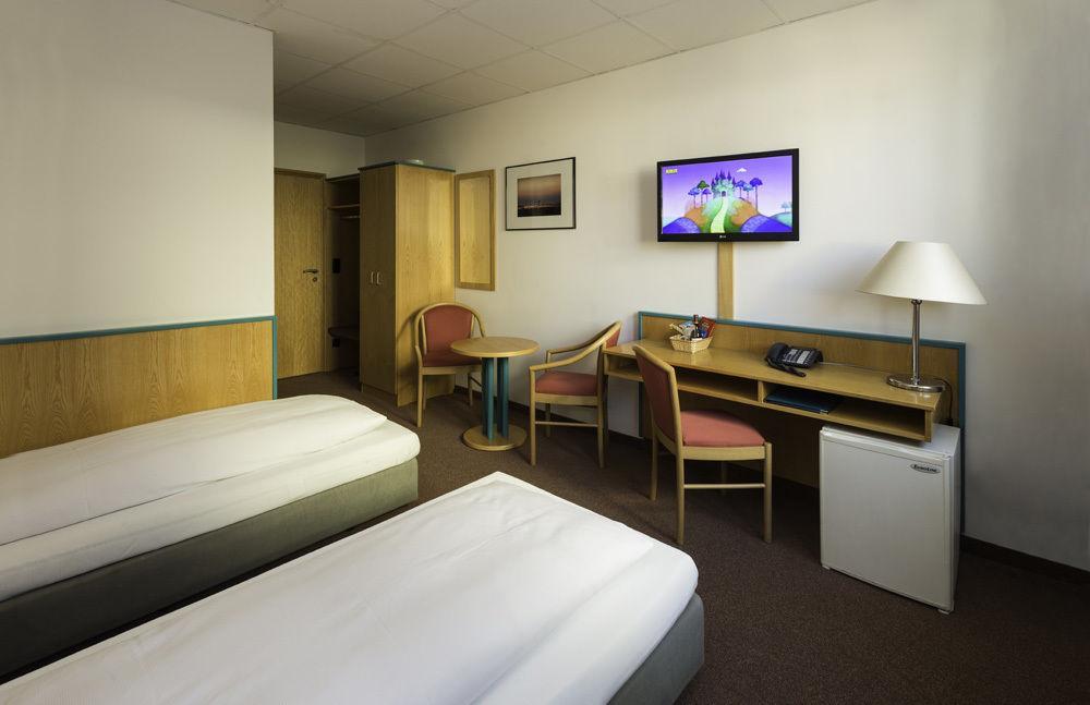 Hotel Alpha Nuremberg Ngoại thất bức ảnh