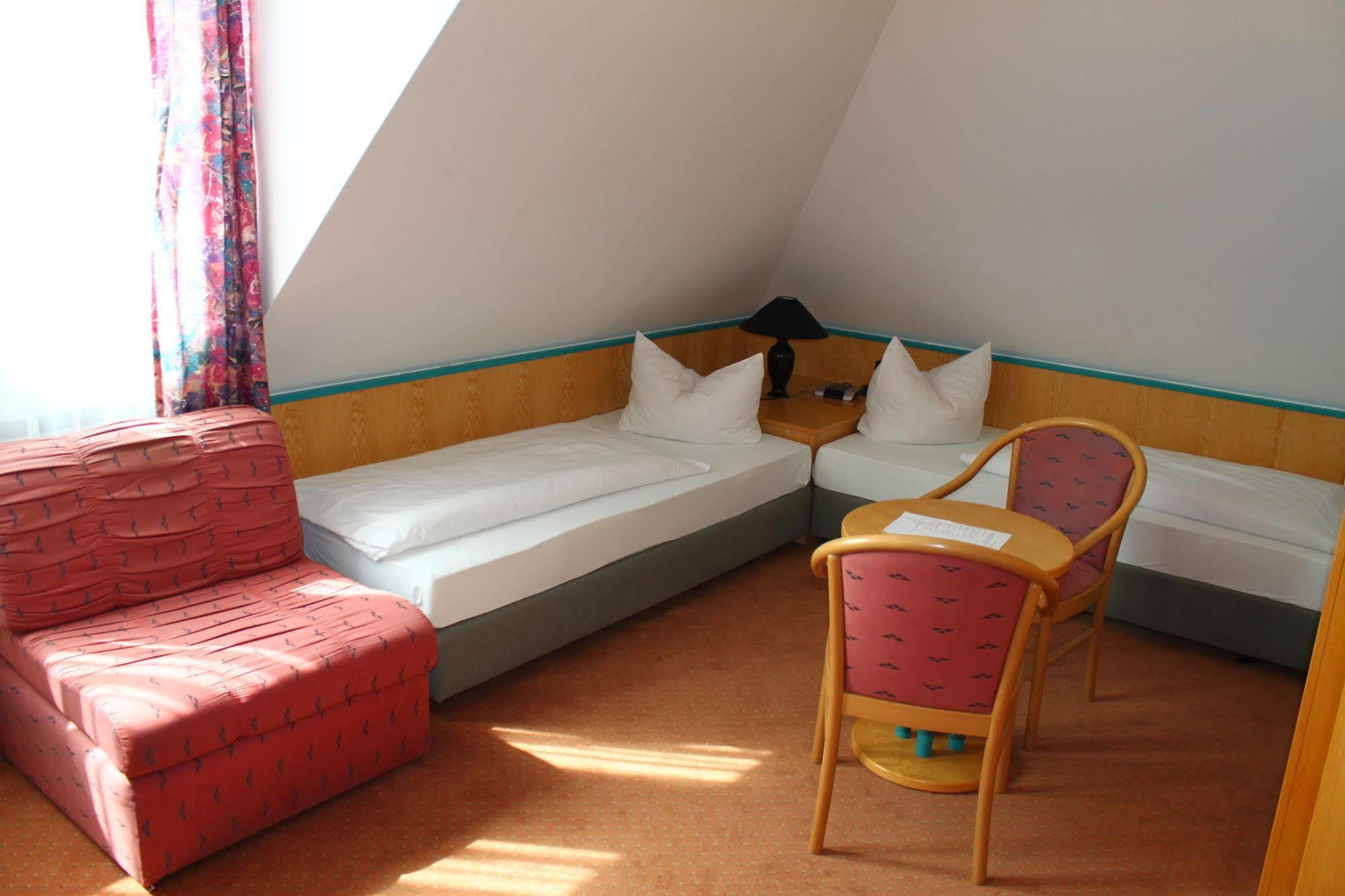 Hotel Alpha Nuremberg Ngoại thất bức ảnh